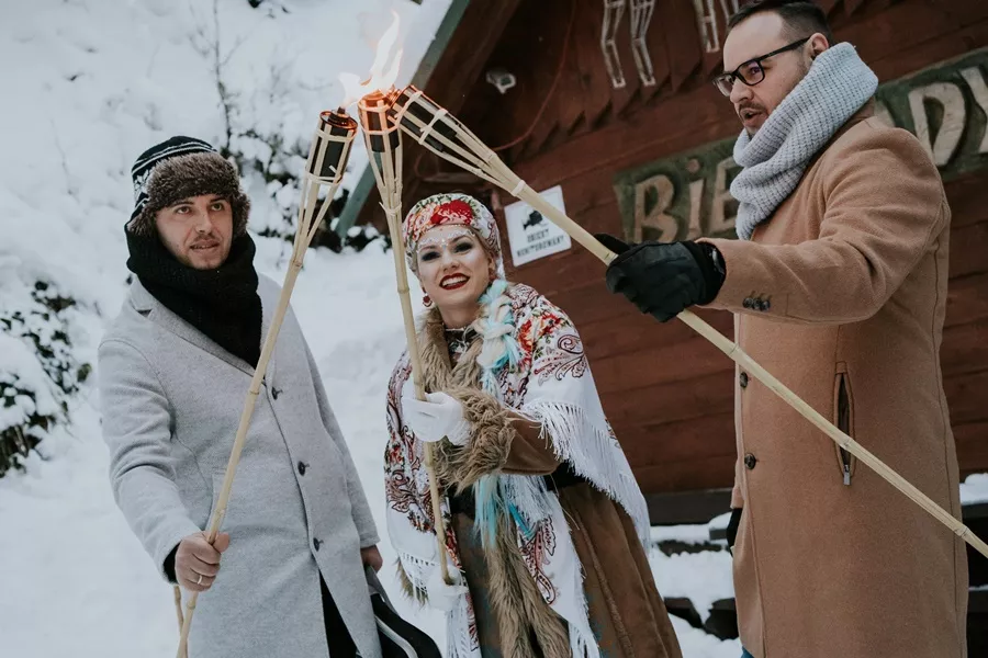 Zza kulis! Grupa disco polo Weź nie Pytaj postawiła na mocne trunki i śnieżny klimat! Ta premiera podbije rynek muzyczny?! 